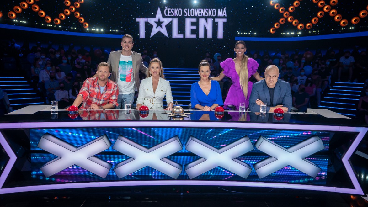 Hlasujte a vyhrajte! Za SMS vášmu favoritovi môžete získať balík peňazí!