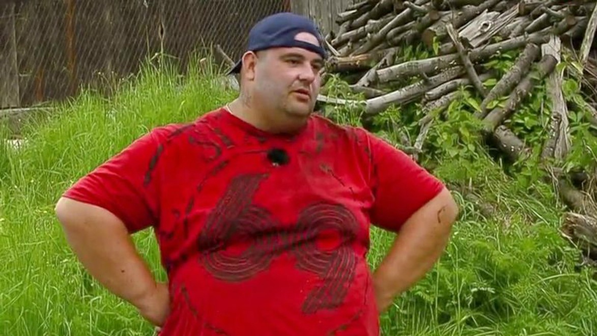 Peter prizná drogovú minulosť a stratí nervy: „Nakopem vás do papule!“