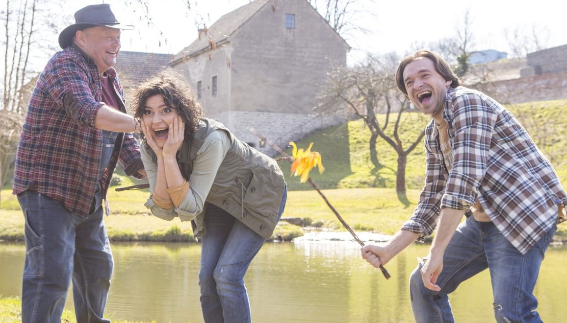 Veľká noc v Divokých koňoch: Džonovia chceli vyšibať Mery, skončilo to výpraskom!